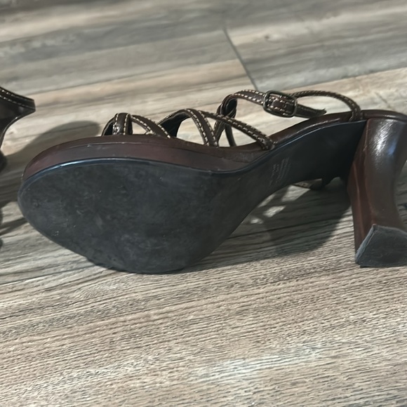 Dressy Sandals/ Heals - Picture 4 of 6